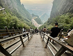 Zhangjiajie Tour