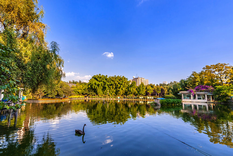 Kunming Green Lake