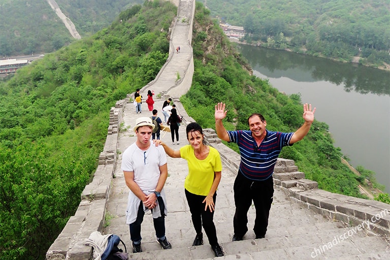 Our customers visited Huanghuacheng Great Wall