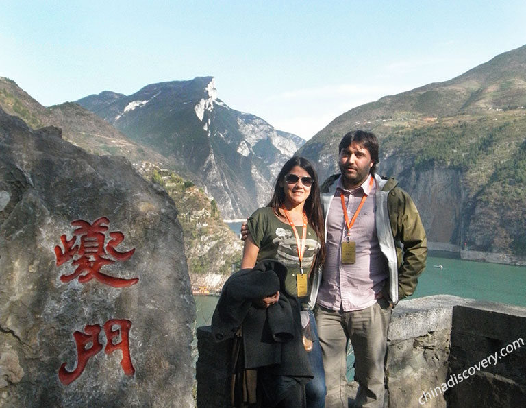 Our Dearest Guests at Kui Gate, Qutang Gorge