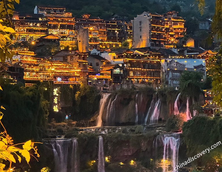 Night View of Furong Ancient Town - Reed from USA