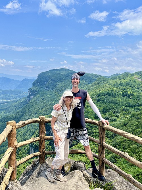 Josh's Summer Trips to South China (Guilin-Fanjingshan-Chongqing-Sichuan)