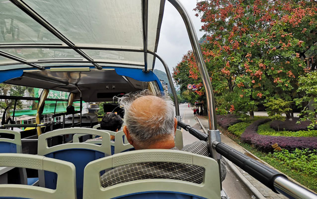 Yangshuo Ten-mile Gallery Sightseeing Bus