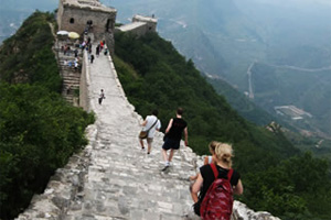 Taking a Great Wall Hiking Tour and be a Hero