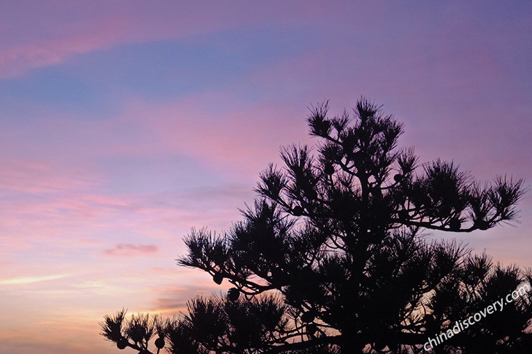 Huangshan Yellow Mountain Sunset in Winter