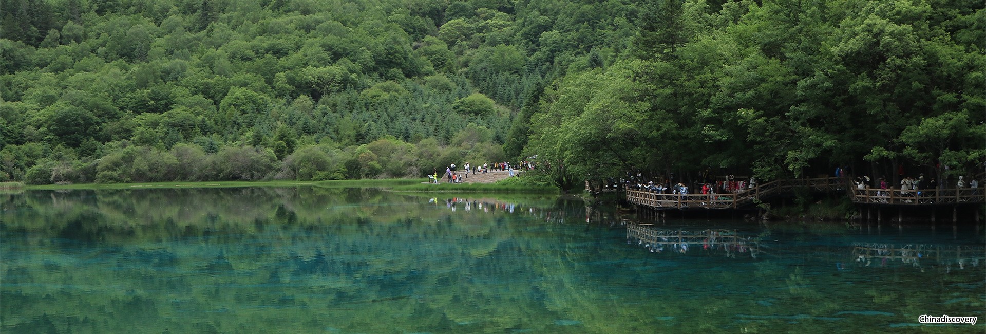 6 Days Jiuzhaigou Tour with Gateway Chengdu for Singaporeans