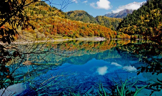 The Most Amazing View of Jiuzhaigou in Autumn 