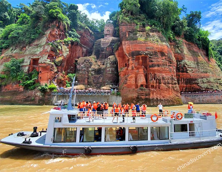 Watching Leshan Giant Buddha from the River