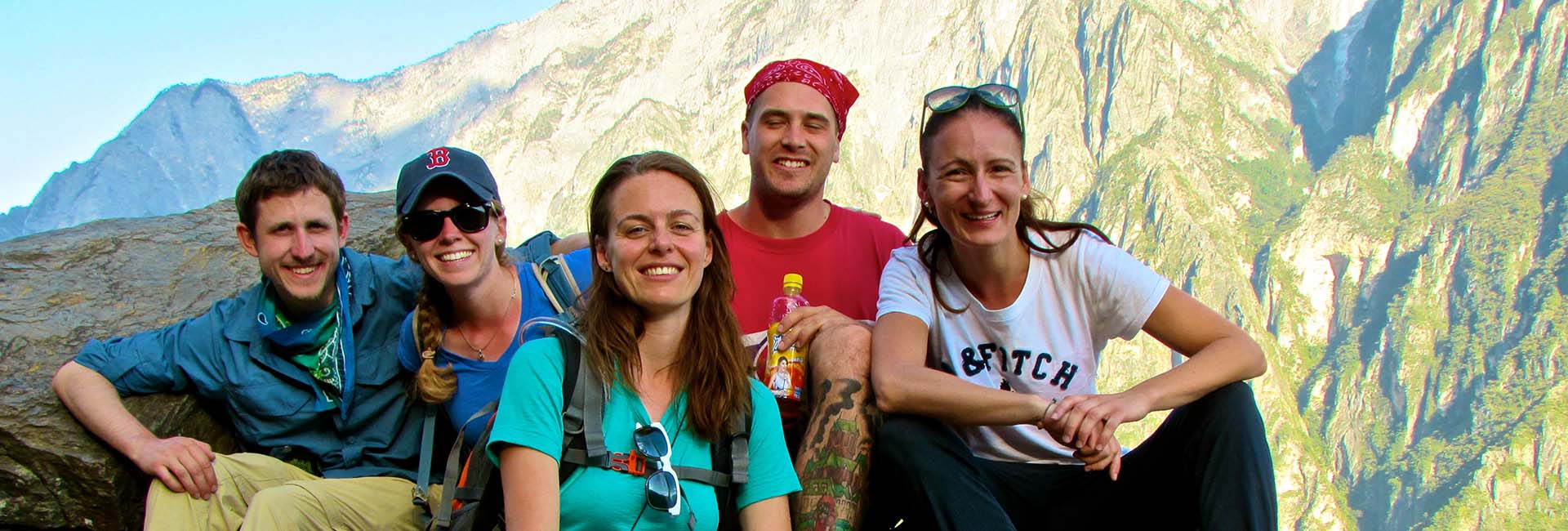 Tiger Leaping Gorge Hiking