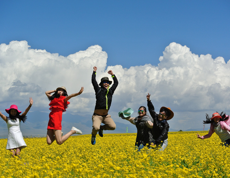 Qinghai Lake Travelers