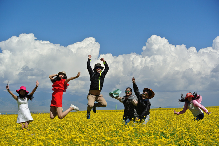 Qinghai Lake Travelers