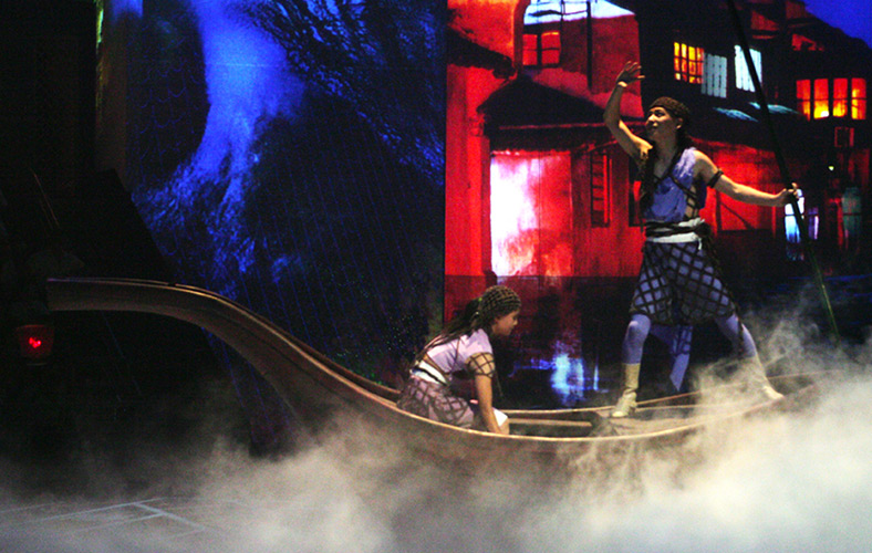 Shanghai Circus World - Acrobatic Shows / Era Intersection of Time