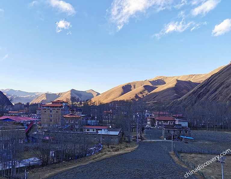 Xinduqiao Scenic Driving Road in Autumn