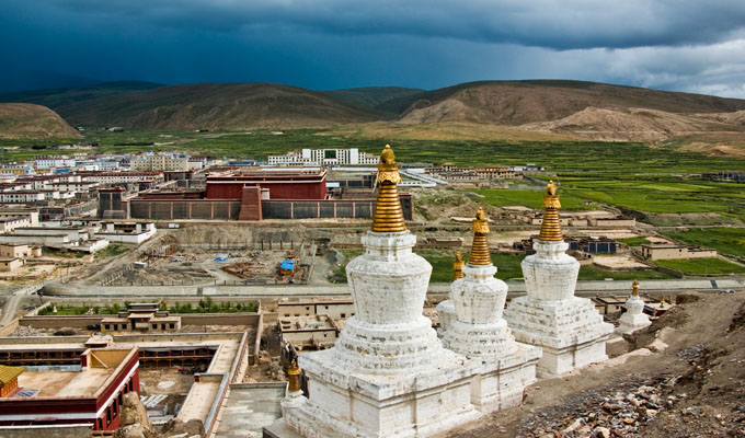 Lhatse Sakya Monastery