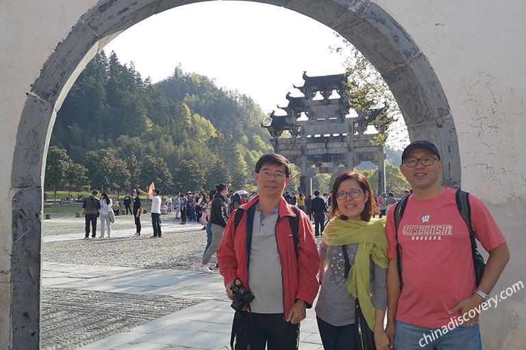 Hiking in Huangshan