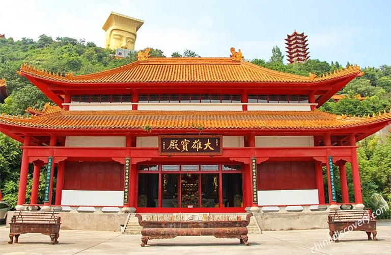 the Great Buddhist’s Hall