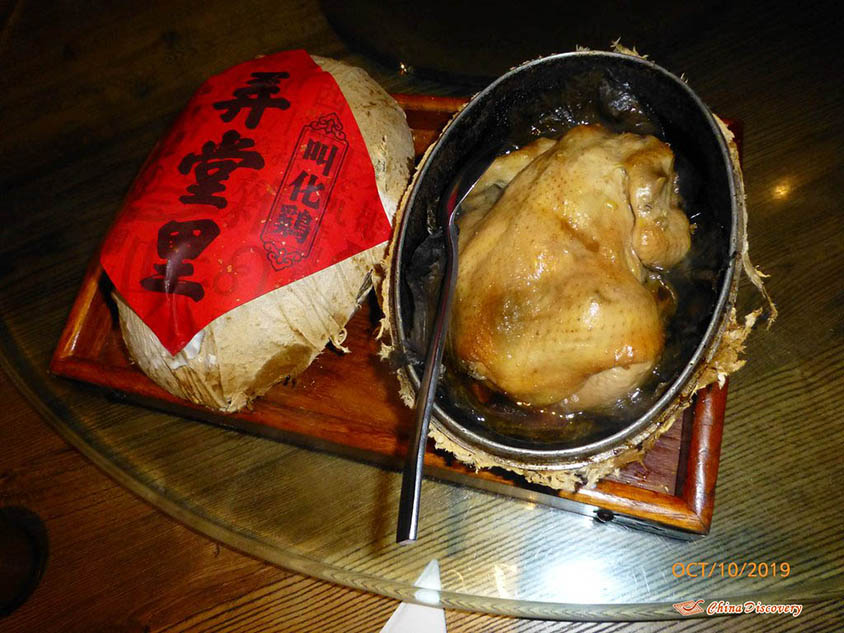 Beggar's Chicken at Nong Tang Li, Photo Shared by Steve, Tour Customized by Leo