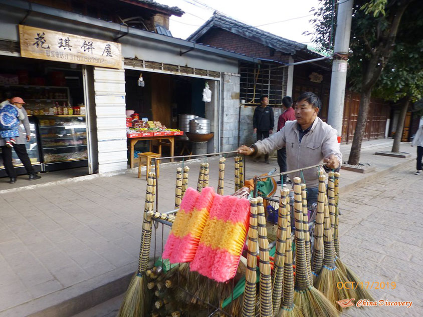 Shaxi Ancient Town Morning Market, Photo Shared by Steve, Tour Customized by Leo
