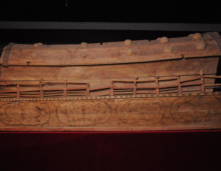 Coffin unearthed from ancient ruins of Hotan