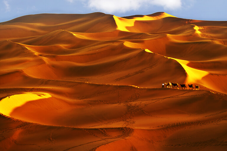 where is the taklamakan desert