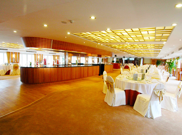 Century Sky cruise Ship - Restaurant