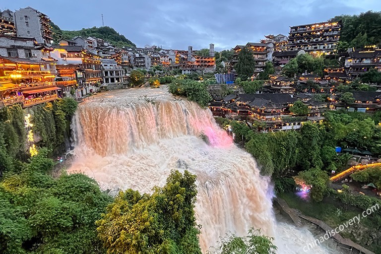 6 Days Zhangjiajie Tour with Antique Furong & Fenghuang Ancient Towns