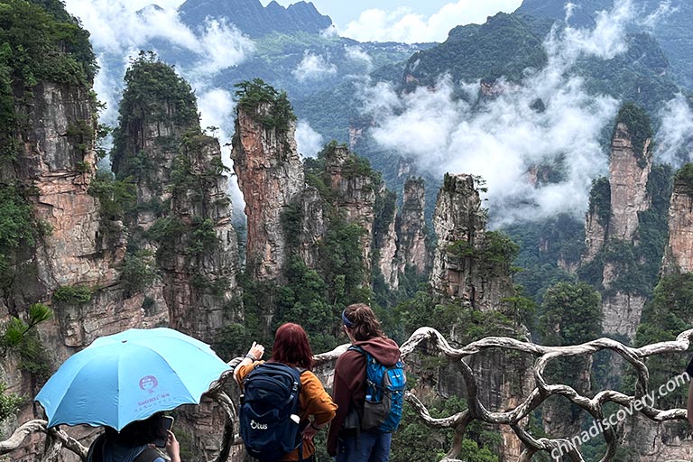 Zhangjiajie National Forest Park - Tianzi Mountain