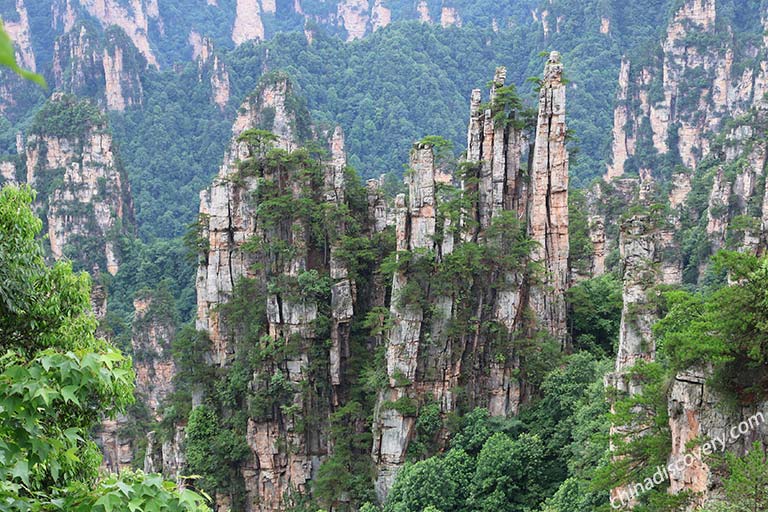 Zhangjiajie National Forest Park - Tianzi Mountain