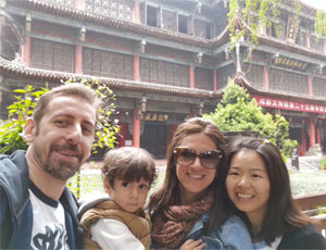 Korhan's family from Turkey visited Wenshu Monastery in Chengdu, tour tailormade by Leo