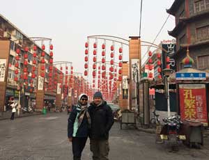 Our guest Elmira and Nick from Canada visited Luoyang, tour made by Wing